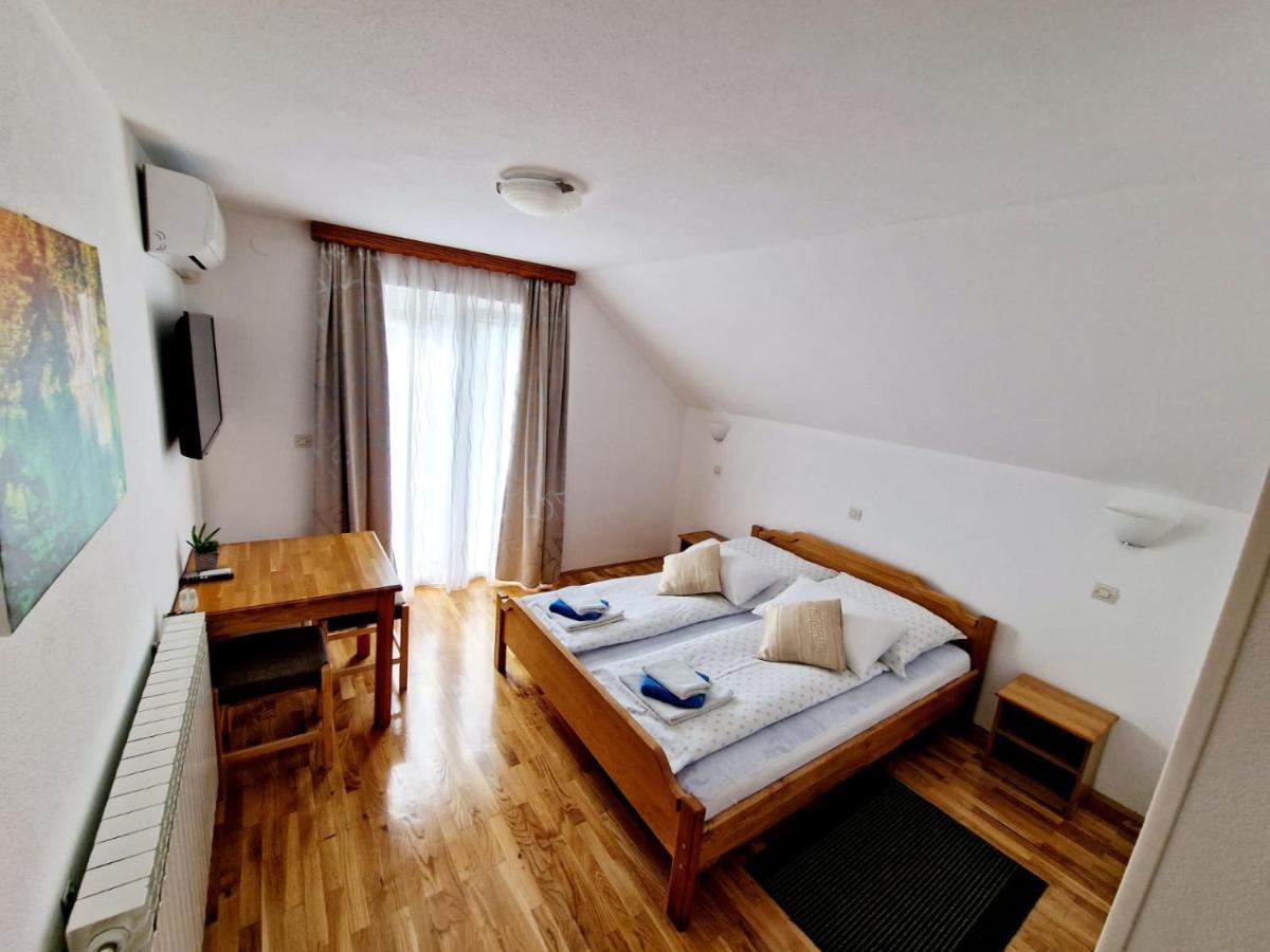 House Ana Couette-café 3*
