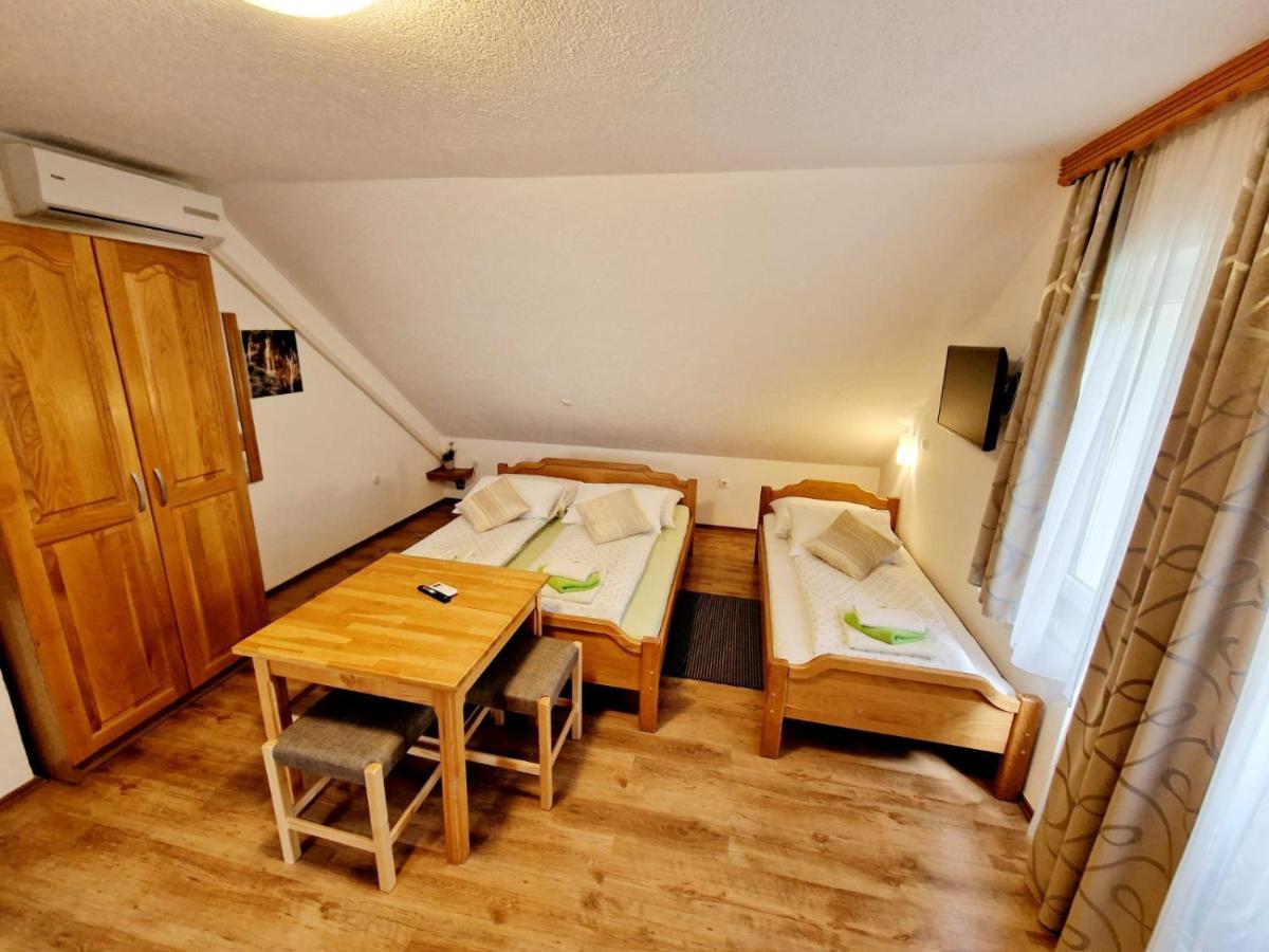 Couette-café House Ana 3*