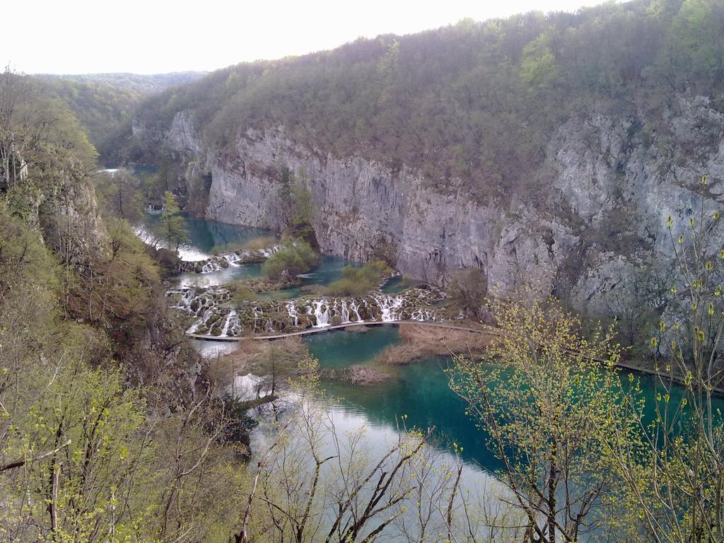 House Ana Nočitev z zajtrkom 3*