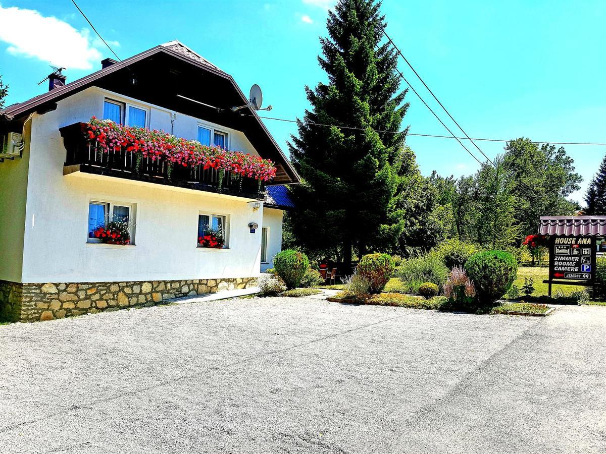 Couette-café House Ana 3*