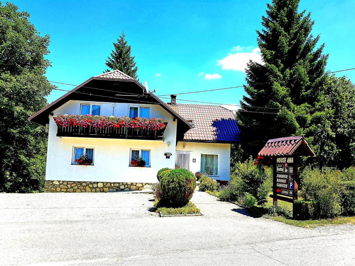 Couette-café House Ana